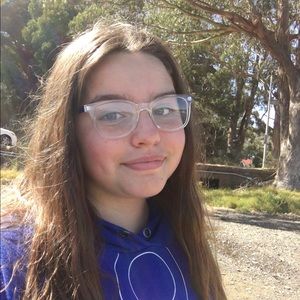 Meet your Posher, Cora